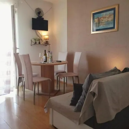 Апартаменты Silva Слатине